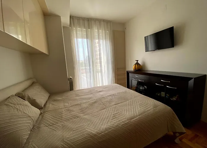 Bd Lux & Garage * Skopje